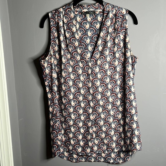 ROSE+OLIVE Blue and Pink Sleeveless Tunic Size Medium - Picture 9 of 9